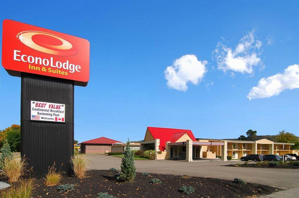 Econo Lodge Inn & Suites Binghamton Exterior foto